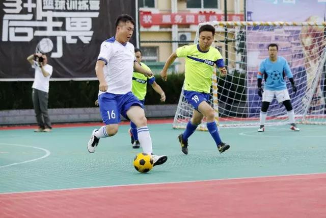 世界杯-阿根廷第9分钟失点38分钟破门 半场暂1-0奥地利
